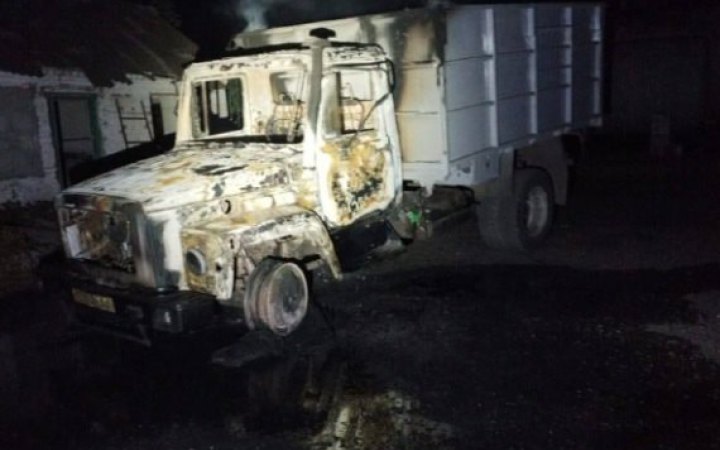 На Дніпропетровщині сталася пожежа на агропідприємстві через обстріли росіян