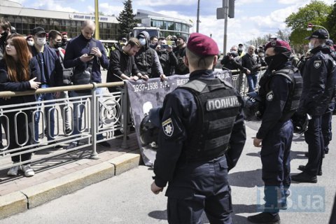  Полиция открыла 17 уголовных производств за распространение запрещенной символики 9 мая