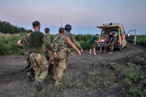 Шесть военных ранены за сутки на Донбассе