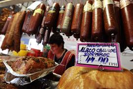 Кабмин объявил, что мясо подешевело