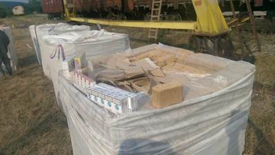 В Ужгороде обнаружили вагон контрафактных сигарет