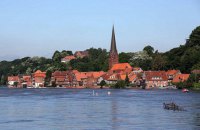 На севере Германии объявили режим ЧП из-за урагана