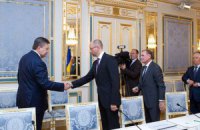 ​Янукович планирует подписать соглашение с Россией 17 декабря, - Яценюк