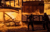 У Києві на Трухановому острові згорів розважальний комплекс ЮБК, припускають підпал