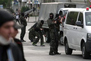 В райцентре Луганской области террористы напали на избирательные участки