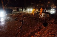 В Одессе из-за непогоды перебои с мобильной связью, ряд дорог закрыты
