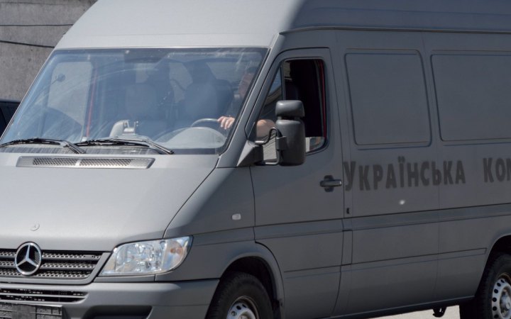 ​«Українська команда» передала полку безпілотних систем «Кракен» евакуаційний автомобіль