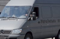 ​«Українська команда» передала полку безпілотних систем «Кракен» евакуаційний автомобіль