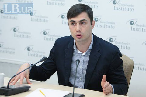 Фирсов: Порошенко должен знать о теневой деятельности Кононенко
