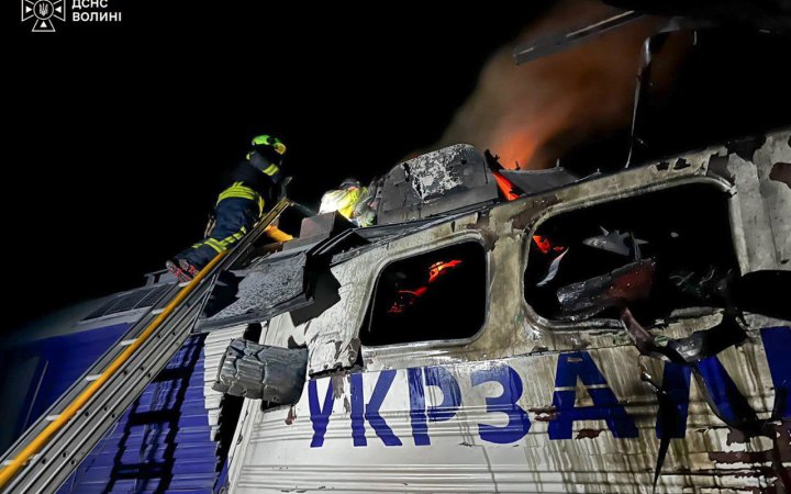 На Волині внаслідок російського удару загорівся тепловоз