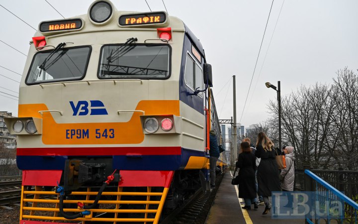 Укрзалізниця запровадила додаткові обмеження через посилення обстрілів