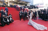 На красной дорожке Каннского кинофестиваля запретят делать селфи