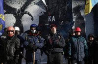 Творить добро или бороться со злом?