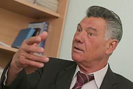 Омельченко: Довгий нарушает закон, не подписывая решения Киевсовета