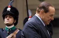 Берлускони уйдет в отставку после принятия мер по стабилизации