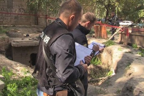 В Киеве в канализационном коллекторе обнаружили ​обезглавленное тело