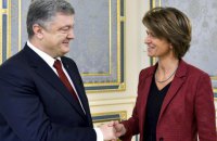 Порошенко обсудил с гендиректором Engie проекты модернизации газовых хранилищ и ГТС Украины