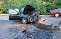 В лобовом ДТП возле Хотина погиб человек, еще семь госпитализированы
