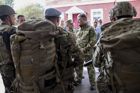 ​Порошенко купил и передал 100 снайперских комплексов 3-му полку спецназа