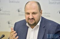 Розенблат заявил, что сдал все свои загранпаспорта