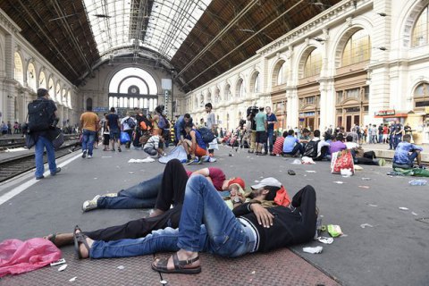 В ООН предложили расселить в Европе 200 тыс. беженцев