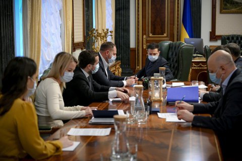 В Украине начали выплату материальной помощи людям, деятельность которых будет ограничена в результате карантина с 8 января