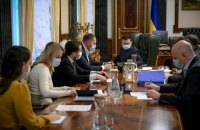 В Украине начали выплату материальной помощи людям, деятельность которых будет ограничена в результате карантина с 8 января