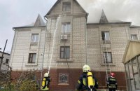 На улице Пржевальского в Киеве загорелся трехэтажный особняк, была угроза взрыва, - ГСЧС