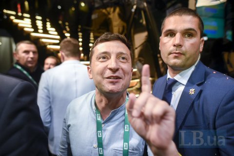 "Слуга народа" набирает 42% после обработки 35% протоколов