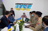 "Укроборонпром" подписал контракт с Пакистаном на ремонт танков Т-80 стоимостью $ 85,6 млн