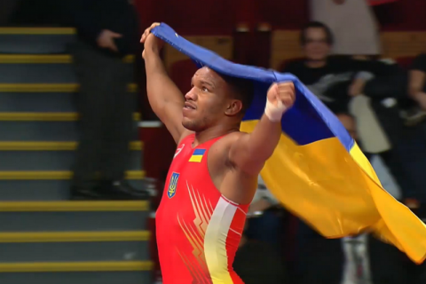 Жан Беленюк выиграл чемпионат Европы по борьбе