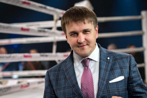 Промоутер Усика прокоментував пропозицію російського бізнесмена компенсувати втрати від проведення бою з Джошуа в Києві