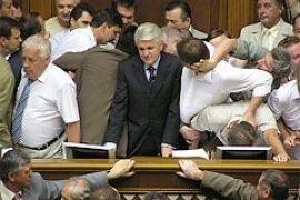 Депутатам могут запретить блокировать Раду