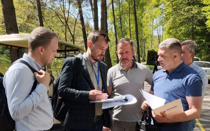 АРМА: у Межигір’ї почали передавати майно у державне управління