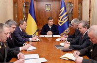 Янукович встретился в Межигорье с новоназначенными силовиками 