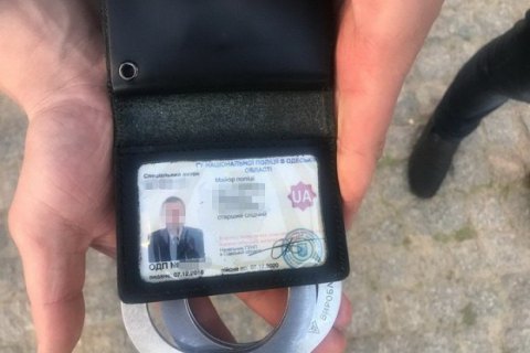 В Одессе майор полиции вымогал у свидетеля ДТП $5 тыс. за непривлечение к ответственности 