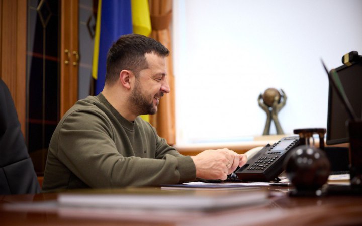 Зеленський обговорив оборонну співпрацю з канцлером Німеччини Шольцом