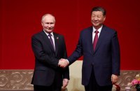 Cі заявив Путіну, що вони мають шанс “викликати зміни, яких світ не бачив за сторіччя”