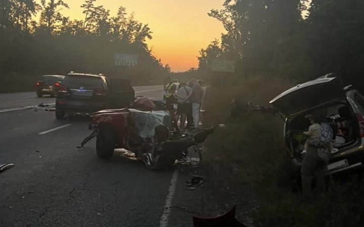 У Києві в ДТП за участю чотирьох авто загинули двоє людей