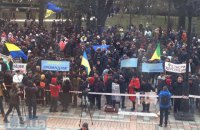 Біля Ради зібрався мітинг аграріїв