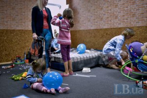 РНБО заявляє про 32 тис. переселенців із зони АТО