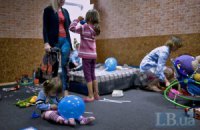 РНБО заявляє про 32 тис. переселенців із зони АТО