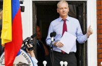Ассанж отказывается говорить о найденном у него заболевании легких