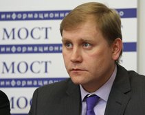 Заявление Януковича о русском языке выглядит унизительно, - депутат