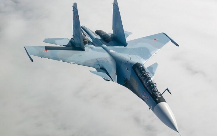 Дрони СБУ влучили по винищувачах РФ у Саках, знищено Су-30СМ