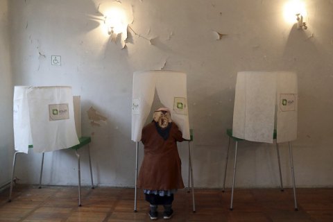  У Грузії відбувається другий тур парламентських виборів
