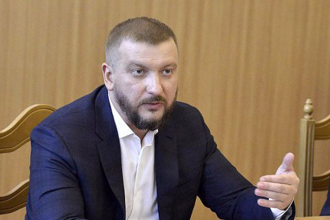 Минюст намерен упростить процедуру вывоза детей за границу одним из родителей