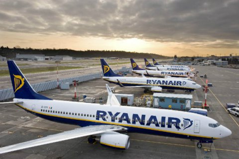 Ryanair має намір закрити два рейси з України через затримку постачань Boeing 737 MAX