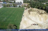 ​В Тернополе обнаружили большой нелегальный песчаный карьер