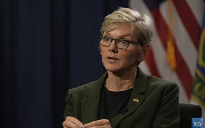 Міністр енергетики США: "Українці швидко залучають те, що ми надсилаємо, аби відновити роботу енергосистеми"
